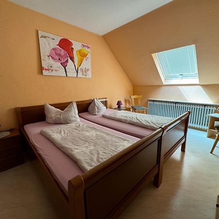 Zur Goldenen Krone Pension Stadtallendorf Luaran gambar