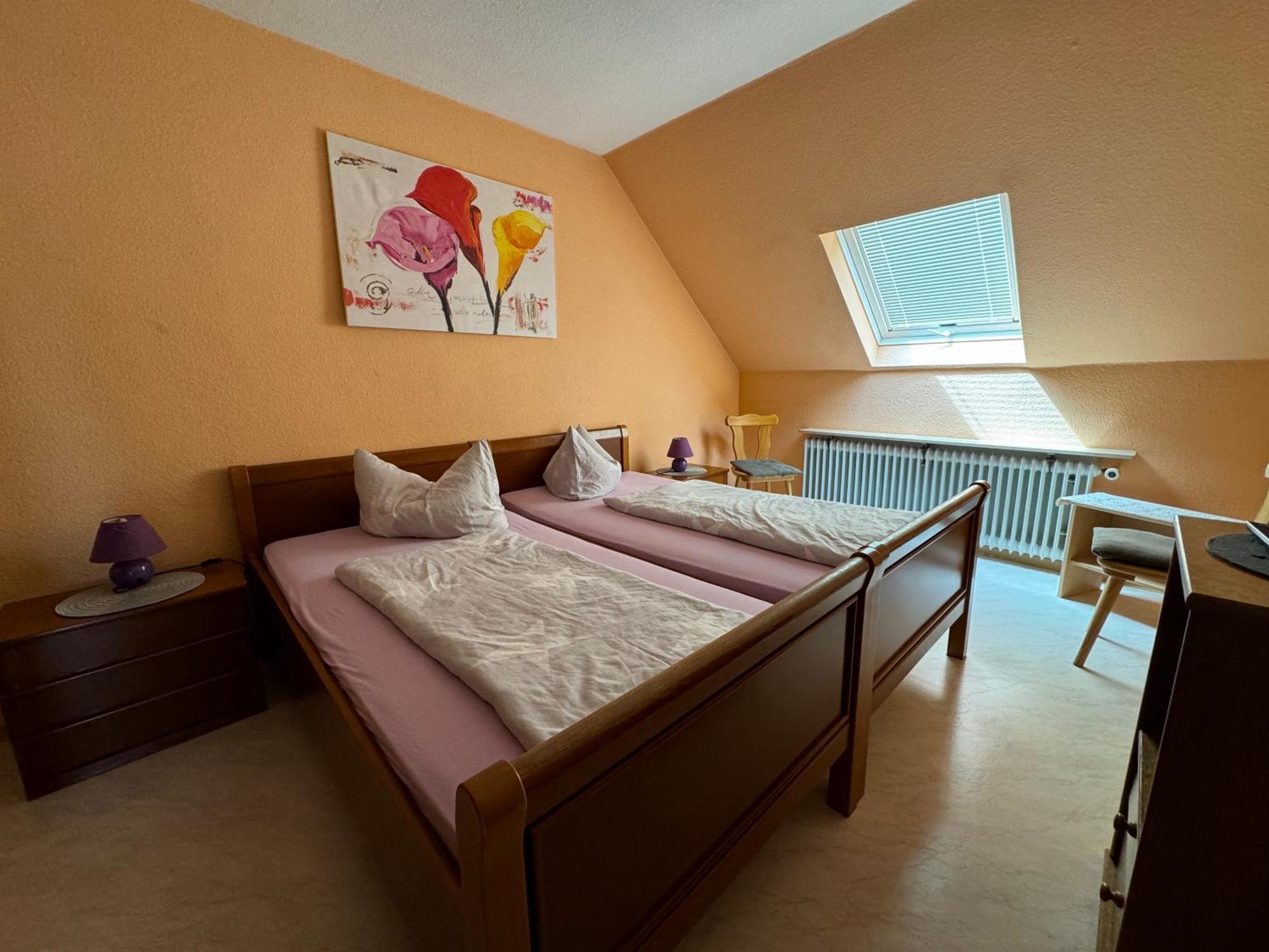 Zur Goldenen Krone Pension Stadtallendorf Luaran gambar
